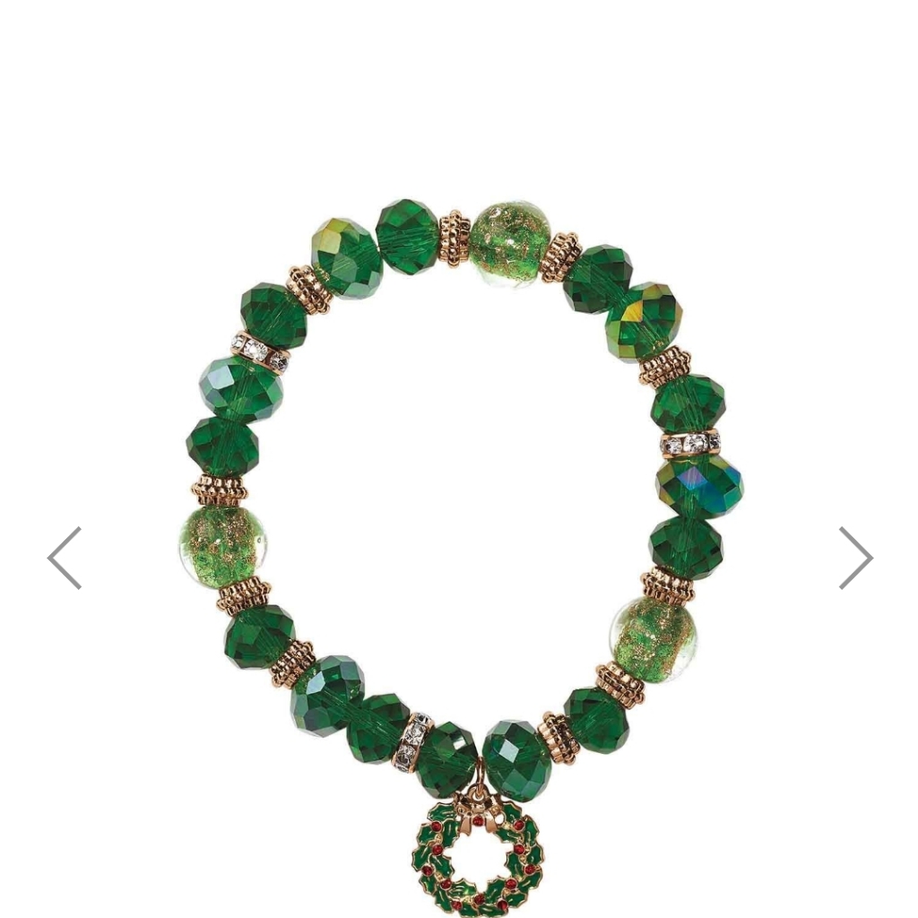 Christmas Stretch Bracelet With Dangling Wreath. New
